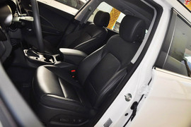 2013款现代全新胜达2.4L自动四驱智能型