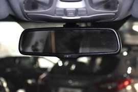 2013款现代全新胜达2.4L自动四驱智能型