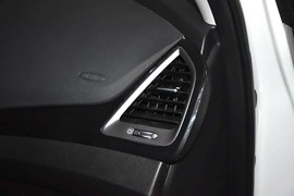 2013款现代全新胜达2.4L自动四驱智能型