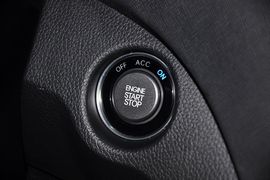 2013款现代全新胜达2.4L自动四驱智能型