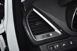 2013款现代全新胜达2.4L自动四驱智能型
