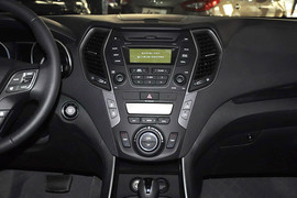 2013款现代全新胜达2.4L自动四驱智能型