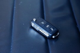 2014款一汽-大众新捷达1.6L自动豪华型深度试驾