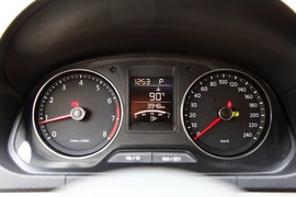 2014款一汽-大众新捷达1.6L自动豪华型深度试驾