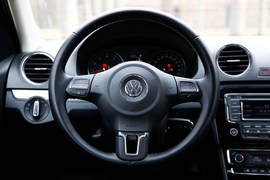 2014款一汽-大众新捷达1.6L自动豪华型深度试驾