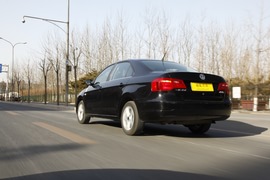 2014款一汽-大众新捷达1.6L自动豪华型深度试驾