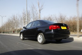 2014款一汽-大众新捷达1.6L自动豪华型深度试驾