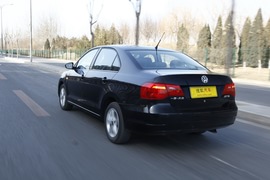 2014款一汽-大众新捷达1.6L自动豪华型深度试驾