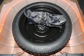 2017款奇瑞艾瑞泽5