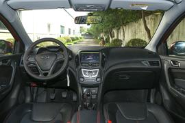 2017款奇瑞艾瑞泽5