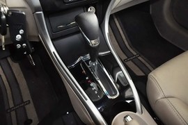 2013款本田凌派1.8L