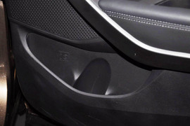2013款现代全新胜达2.4L自动四驱尊贵型