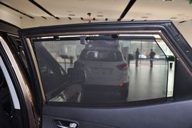 2013款现代全新胜达2.4L自动四驱尊贵型