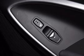 2013款现代全新胜达2.4L自动四驱尊贵型