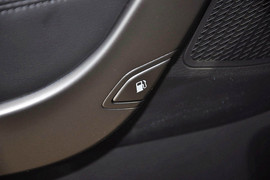 2013款现代全新胜达2.4L自动四驱尊贵型