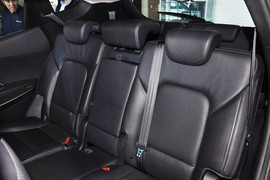 2013款现代全新胜达2.4L自动四驱尊贵型