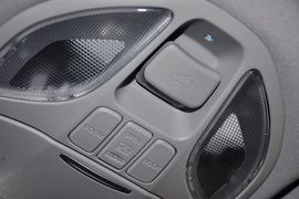 2013款现代全新胜达2.4L自动四驱尊贵型