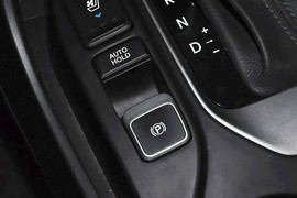 2013款现代全新胜达2.4L自动四驱尊贵型