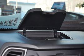 2013款现代全新胜达2.4L自动四驱尊贵型