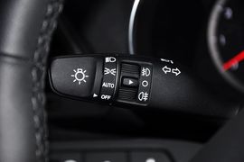 2013款现代全新胜达2.4L自动四驱尊贵型