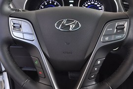 2013款现代全新胜达2.4L自动四驱尊贵型