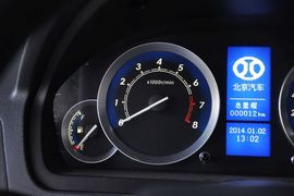 2013款北京汽车E150自动乐天型