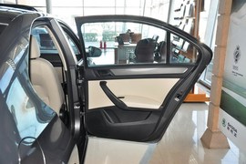 2013款斯柯达昕锐1.6L手动优选型