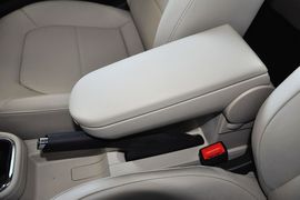 2013款斯柯达昕锐1.6L手动优选型