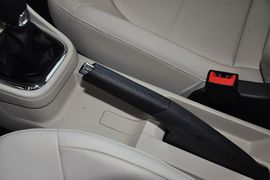 2013款斯柯达昕锐1.6L手动优选型