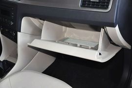 2013款斯柯达昕锐1.6L手动优选型