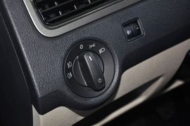 2013款斯柯达昕锐1.6L手动优选型