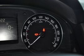2013款斯柯达昕锐1.6L手动优选型
