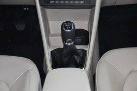 2013款斯柯达昕锐1.6L手动优选型
