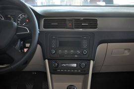2013款斯柯达昕锐1.6L手动优选型