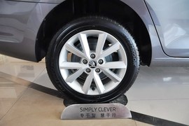 2013款斯柯达昕锐1.6L手动优选型