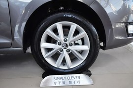 2013款斯柯达昕锐1.6L手动优选型