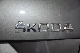 2013款斯柯达昕锐1.6L手动优选型