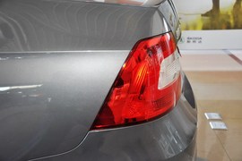 2013款斯柯达昕锐1.6L手动优选型