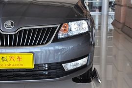2013款斯柯达昕锐1.6L手动优选型