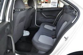 2013款斯柯达昕锐1.4L手动乐选型
