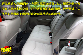 2009款奔腾B50试驾