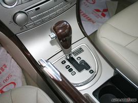 2009款三菱戈蓝