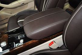 2013款奥迪A8L
