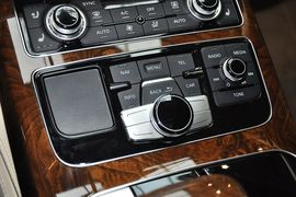 2013款奥迪A8L