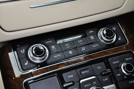 2013款奥迪A8L