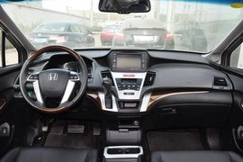 2014款本田奥德赛2.4L明鉴领秀版