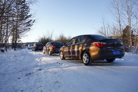 2014款全新爱丽舍1.6L手自一体豪华型漠河冰雪试驾