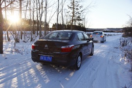 2014款全新爱丽舍1.6L手自一体豪华型漠河冰雪试驾