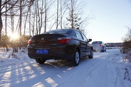 2014款全新爱丽舍1.6L手自一体豪华型漠河冰雪试驾