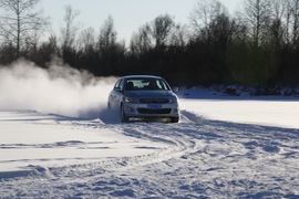 2014款全新爱丽舍1.6L手自一体豪华型漠河冰雪试驾